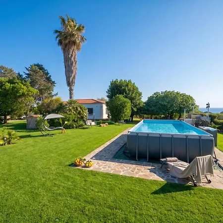 Miramare Peaceful Oasis With Garden, Pool And Sea View In Villa Alghero