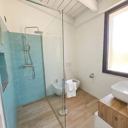 Villa Miramare Peaceful Oasis With Garden, Pool And Sea View In